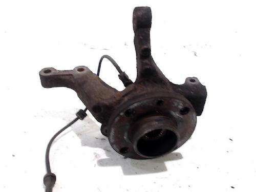 Used Left front steering knuckle NISSAN NOTE (E11, NE11) 1.5 dCi (86 hp) 13200305