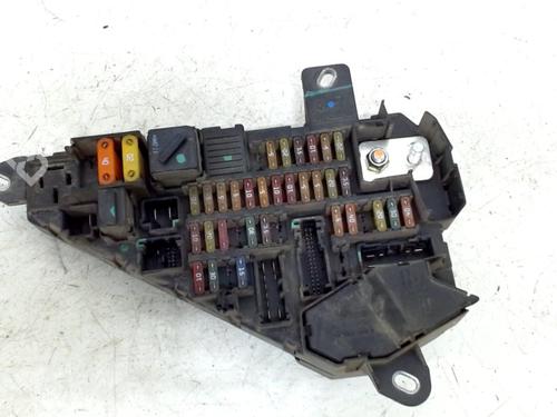 Used Fuse box BMW 5 (E60) 530 d (218 hp) 9805861