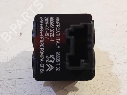 Switch PEUGEOT 5008 II (MC_, MJ_, MR_, M4_) 1.2 THP (MRHNYH, MRHNYW, MRHNSJ, MRHNSU, MRHNSM) | BP23214234I30 