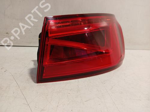 Farolim direito AUDI A3 Limousine (8VS, 8VM) 1.4 TFSI (140 hp) 32338659