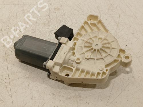 Used Right rear window motor Right rear window motor MERCEDES-BENZ B-CLASS Sports Tourer (W245) B 170 (245.232) (116 hp) 27544054 27544054