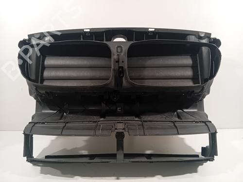 Frontplade/Frontkurv BMW 5 (F10) 530 d (245 hp) 30321180