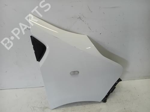 Used Right front fenders RENAULT TRAFIC III Van (FG_) 1.6 dCi 95 (FGMJ, FGMR) (95 hp) 28718196