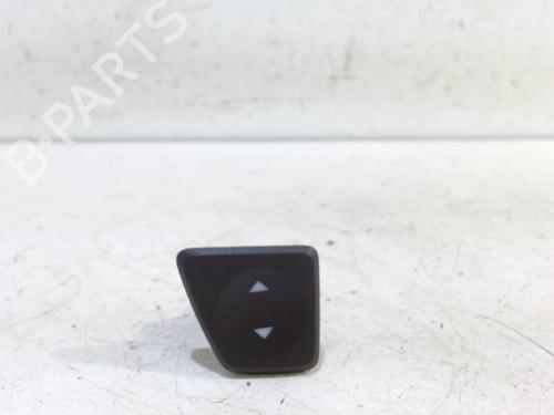Used Right front window switch FIAT 500 (312_) 1.4 (312AXC1B, 312CXC1B) (100 hp) 10667834