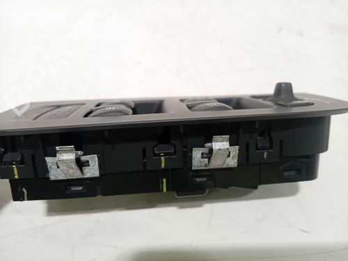 Switch VOLVO V60 II (225) D4 Polestar | BP33433788I30 - Image 2