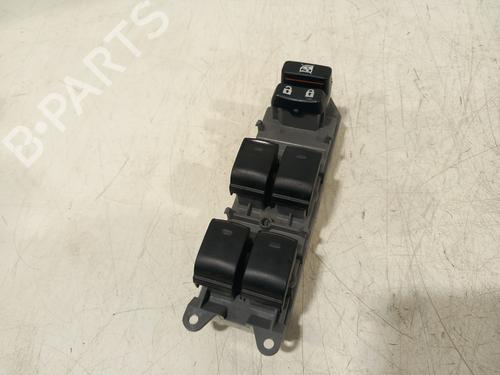 Used Switch Switch TOYOTA AURIS Estate (_E18_) 1.8 Hybrid (ZWE186_, ZWE186R, ZWE186H) (136 hp) 39563392 39563392