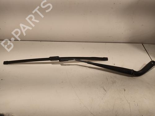 Used Front windshield wiper arm SEAT LEON Sportstourer (KL8, KLD) 1.4 TSI e-Hybrid (204 hp) 31757402