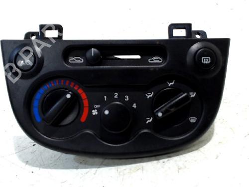 Used Climate control Climate control 4741686 4741686