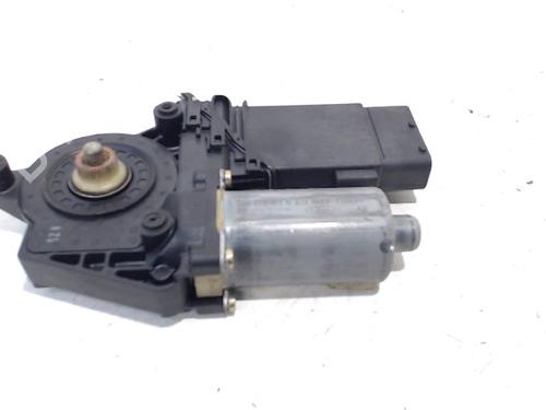 Used Right front window motor VW PASSAT B5.5 (3B3) 2.8 4motion (193 hp) 1746395
