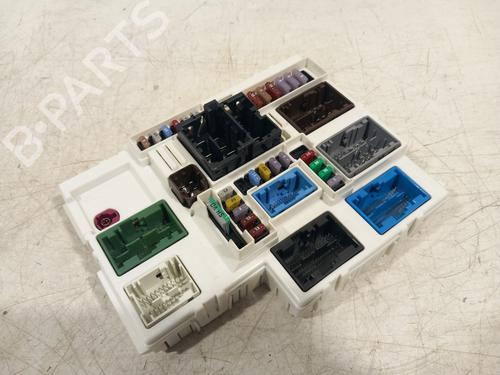 Used Fuse box Fuse box OPEL ASTRA L (OV5) 1.2 (FPHNPJ) (110 hp) 36260485 36260485