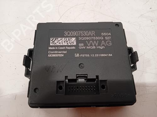 Used Electronic module Electronic module 32990586 32990586