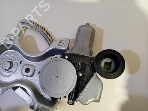 Rudehejsemekanisme ventre foran TOYOTA YARIS (_P13_) 1.5 Hybrid (NHP130_, NHP130) | BP30567103C22