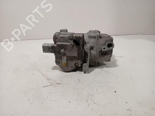 Used AC compressor TOYOTA YARIS (_P13_) 1.5 Hybrid (NHP130_, NHP130) (101 hp) 32232491