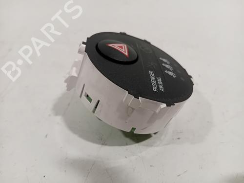 Switch TOYOTA YARIS (_P13_) 1.5 Hybrid (NHP130_, NHP130) | BP26532771I30 