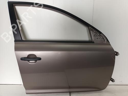 Used Right front door KIA CEE'D Hatchback (ED) 1.4 (109 hp) 19274382