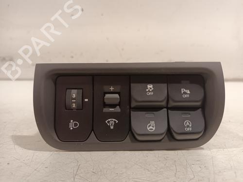 Used Headlight switch Headlight switch 15884720 15884720