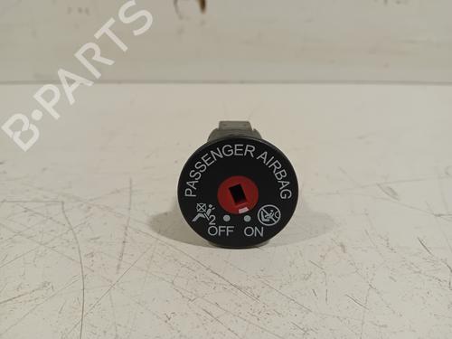 switch-ford-ecosport-2011-2012-2013-2014-2015-2016-2017-2018-2019-2020-2021-2022-24368004 main image