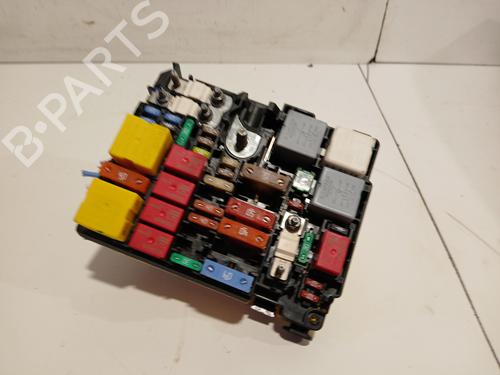 Used Fuse box PEUGEOT 3008 II SUV (MC_, MR_, MJ_, M4_) 1.5 BlueHDi 130 (131 hp) 29541148