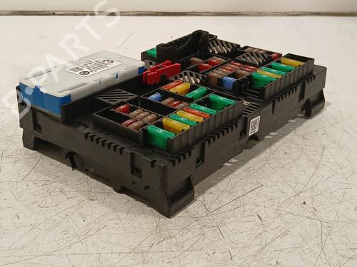 Used Fuse box Fuse box 27433630 27433630