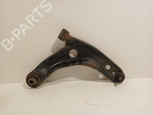 Used Right front suspension arm TOYOTA YARIS (_P13_) 1.5 Hybrid (NHP130_, NHP130) (101 hp) 30489099