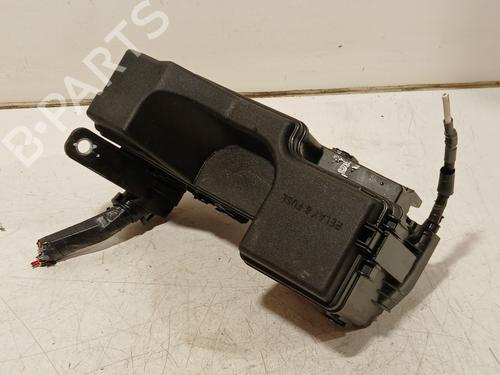 Used Fuse box Fuse box 27548253 27548253