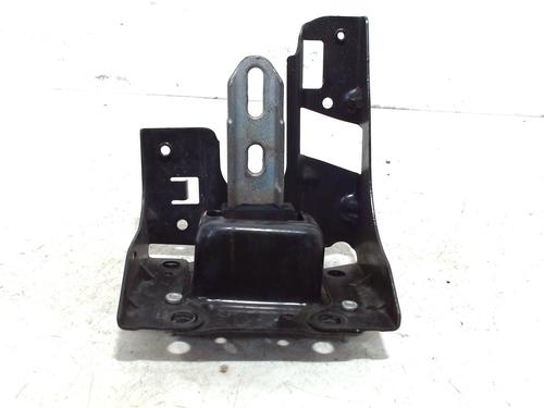 Used Engine mount Engine mount CITROËN C4 CACTUS 1.6 BlueHDi 100 (99 hp) 9525821 9525821