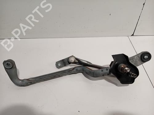 Used Front wipers mechanism TOYOTA YARIS (_P13_) 1.5 Hybrid (NHP130_, NHP130) (101 hp) 26725643