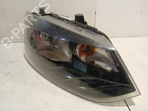 Used Right headlight VW POLO V (6R1, 6C1) 1.2 TDI (75 hp) 31861663