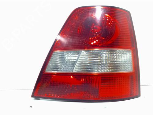 Used Right taillight KIA SORENTO I (JC) 2.4 (139 hp) 13373903