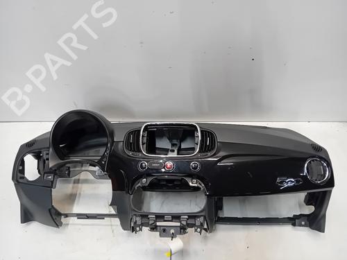 Used Dashboard FIAT 500 (312_) 1.2 (312AXA1A) (69 hp) 21077227