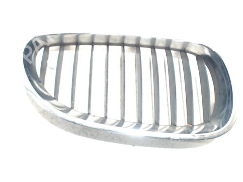 Used Grille BMW 5 Touring (E61) 520 d (163 hp) 13204263