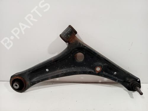 Højre fortil bærearm MITSUBISHI MIRAGE / SPACE STAR VI Hatchback (A0_A) 1.0 (A05A) (71 hp) 28369697