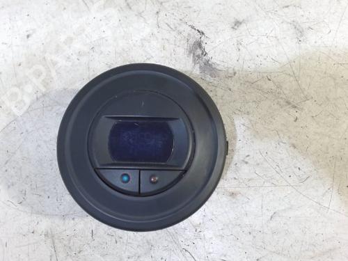 Used Climate control Climate control 8067537 8067537