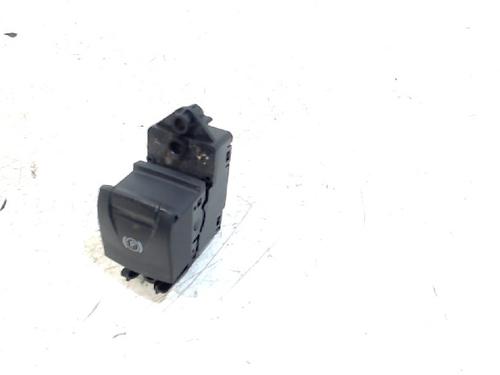 Used Switch RENAULT MEGANE III Grandtour (KZ0/1) 1.5 dCi (KZ09, KZ0D, KZ1G, KZ29, KZ14, KZ1W, KZ10, KZ1F,... (110 hp) 10667508