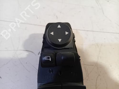 Switch BMW 5 Touring (F11) 528 i | BP28693424I30