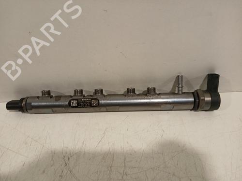 Used Injection rail Injection rail 39242966 39242966