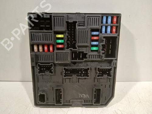 Fuse box RENAULT KADJAR (HA_, HL_) 1.2 TCe 130 (HLMR) | BP39716962E1 - Image 2
