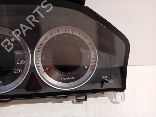 Instrument cluster VOLVO V70 III (135) T4 | BP18606078C47 