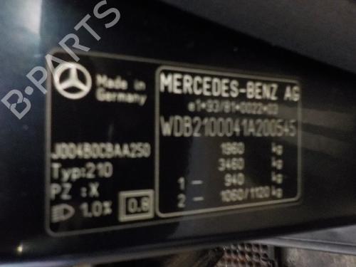 Front wiper motor MERCEDES-BENZ E-CLASS (W210) E 220 D (210.004) | BP938432M29 