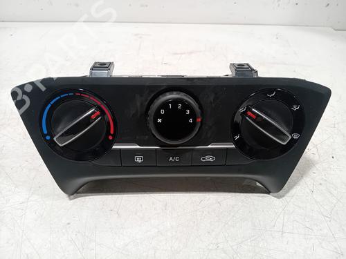 Used Climate control Climate control HYUNDAI i20 II (GB, IB) 1.0 T-GDI (101 hp) 34696443 34696443