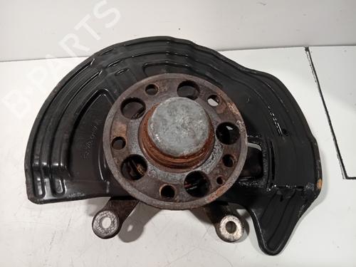 Used Left front steering knuckle MERCEDES-BENZ GLA-CLASS (X156) GLA 250 4-matic (156.946) (211 hp) 33003527