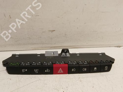 Used Warning switch IVECO DAILY VI Van 35S18, 35C18, 40C18, 50C18, 60C18, 65C18, 70C18 (180 hp) 31651548