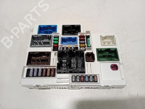 Used Fuse box Fuse box PEUGEOT 308 III (FB_, FH_, FP_, F3_, FM_) PureTech 130 (FPHNSL, FPHNST) (131 hp) 39512981 39512981