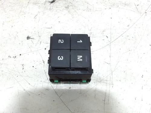 Used Switch Switch 11998336 11998336