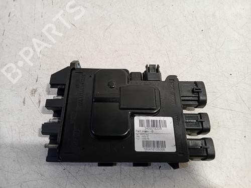 Used Fuse box Fuse box 39414902 39414902