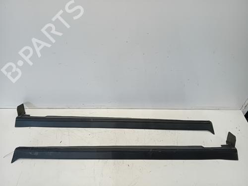Used Right sideskirt Right sideskirt 24535988 24535988