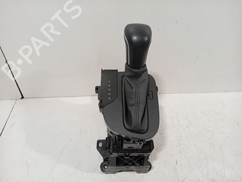 Used Gear lever TOYOTA YARIS (_P21_, _PA1_, _PH1_) 1.5 Hybrid (MXPH10, MXPH11) (116 hp) 32702519