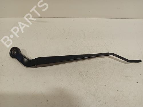 Used Front windshield wiper arm Front windshield wiper arm 17331496 17331496