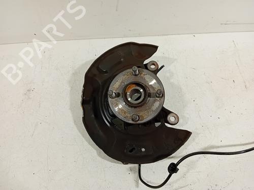 Used Right front steering knuckle TOYOTA YARIS (_P13_) 1.0 (KSP130_, KSP130) (69 hp) 21844205
