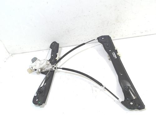 Vindusheismekanisme venstre foran BMW 1 (E87) 116 i (115 hp) 6869754